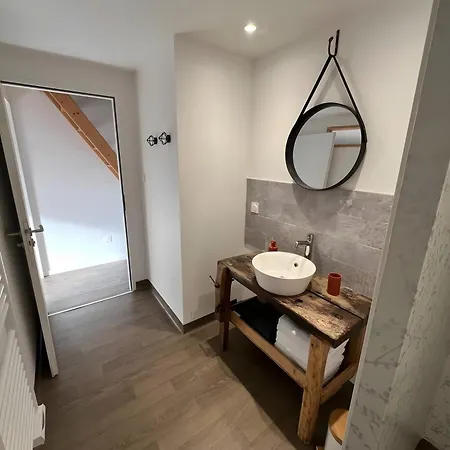 Les Iris - Maison Chaleureuse アパート