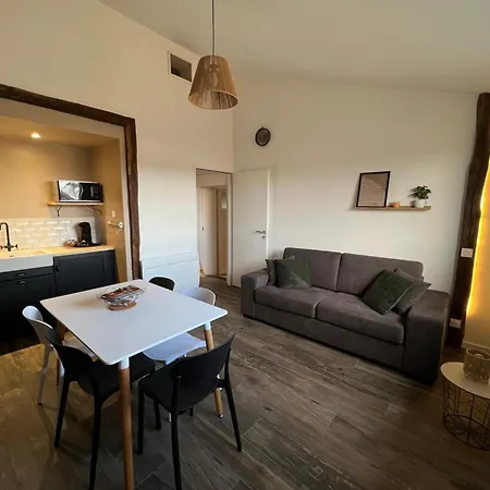 Les Iris - Maison Chaleureuse Апартаменты Montfaucon-Montigne